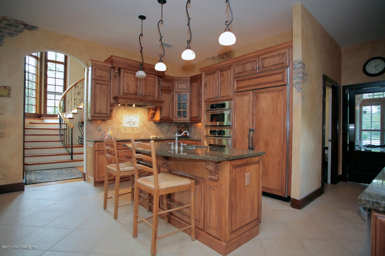 7533 Hollyridge Road Jacksonville, FL 32256 - Photo 14 of 26 Kitchen