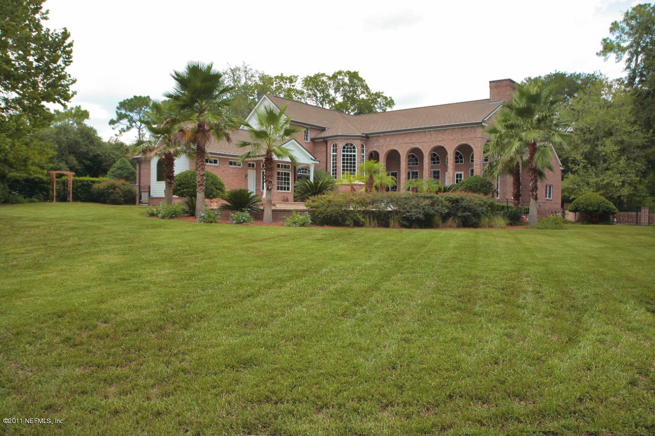 7533 Hollyridge Road Jacksonville, FL 32256 - Photo 3 of 26 yard