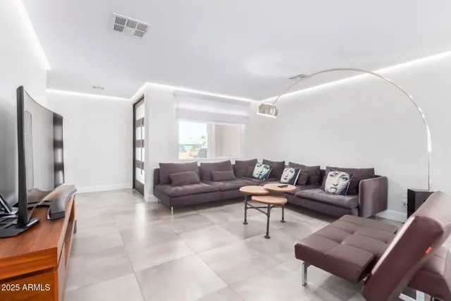 $5,200 | 5129 East Presidio Road, Scottsdale, AZ 85254