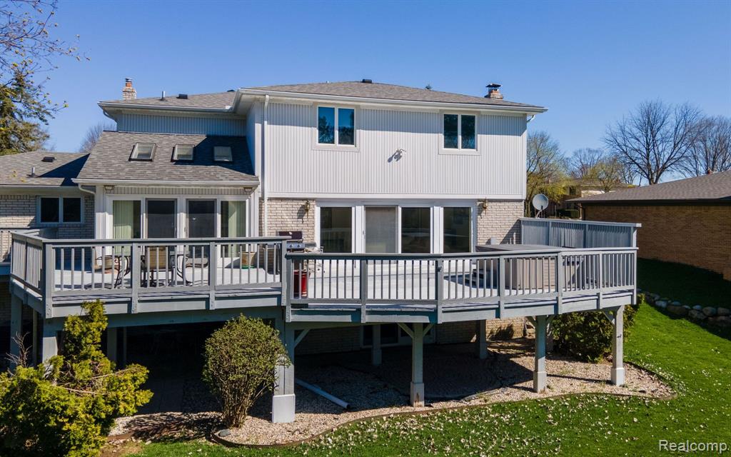 918 Langley Road Rochester Hills, MI 48309 - Photo 37 of 43