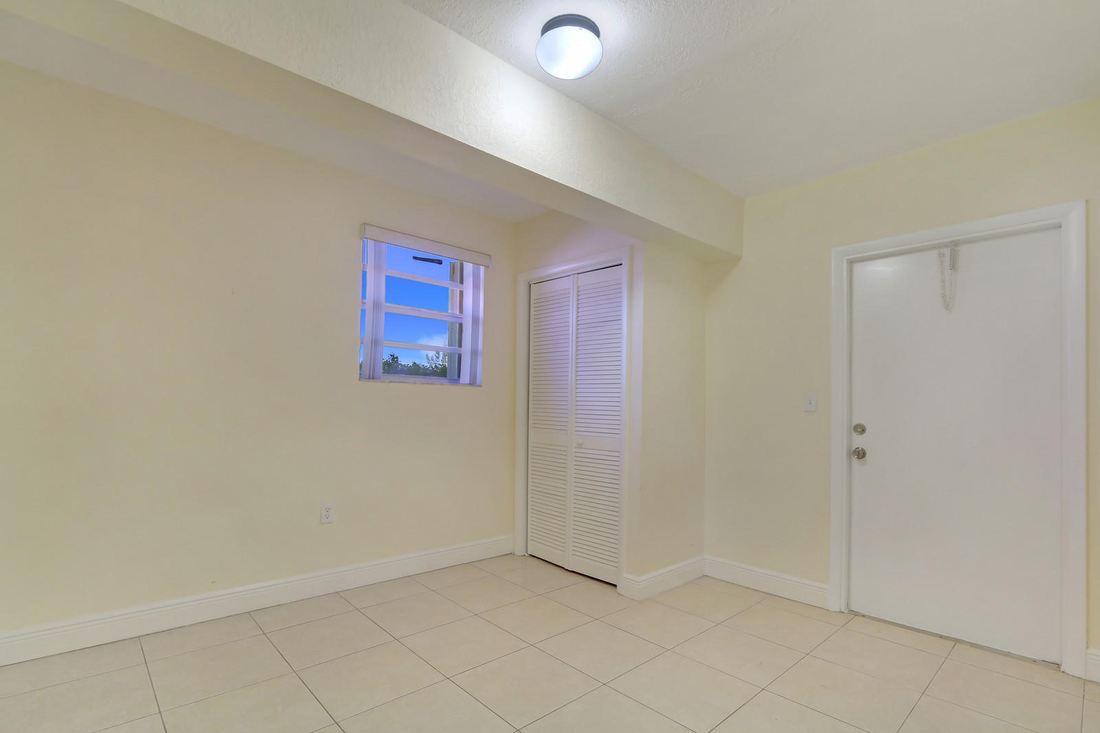 4212 Coconut Road Lake Worth, FL 33461 - Photo 17 of 20 1 of 2 BR in Converted Garage