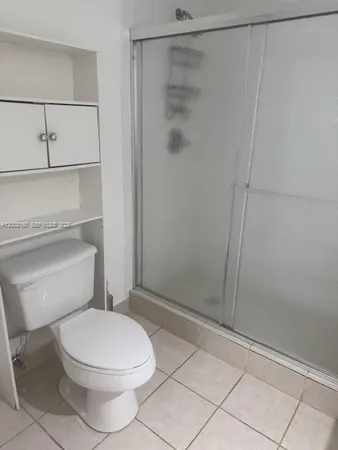 $2,150 | 8070 North Nob Hill Road, Unit 205, Tamarac, FL 33321