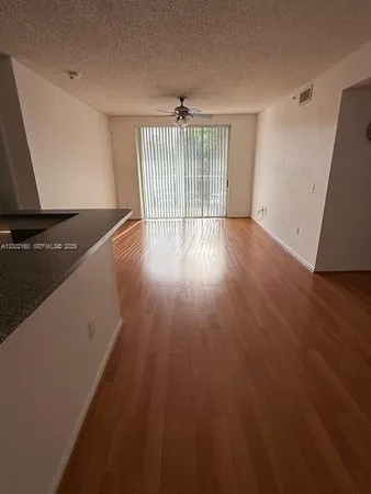 $2,150 | 8070 North Nob Hill Road, Unit 205, Tamarac, FL 33321