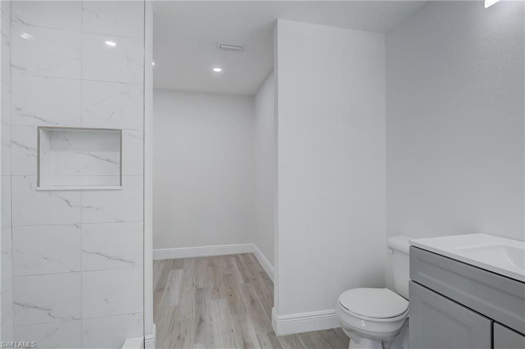 1286 Solana Road Naples, FL 34103 - Photo 13 of 25 Gallery Image 13