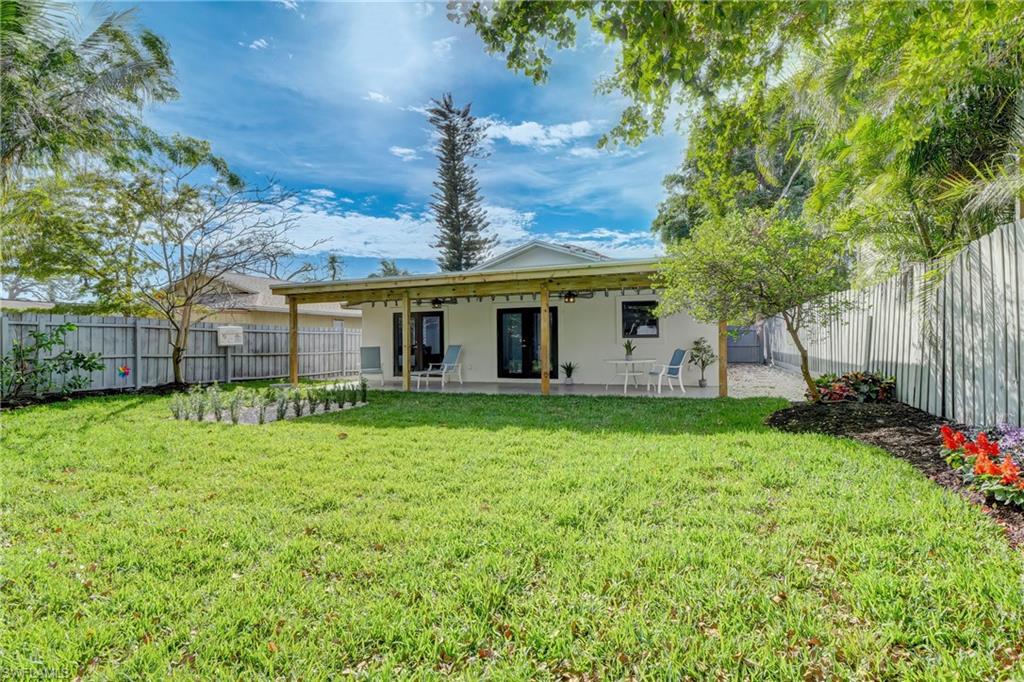 1286 Solana Road Naples, FL 34103 - Photo 18 of 25 Gallery Image 18