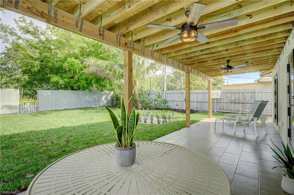 1286 Solana Road Naples, FL 34103 - Photo 22 of 25 https://matrix.swflamls.com/Matrix/MediaManager/ShowImage.aspx?tbl=9&mtid=1&tmui=48857403&mf=PU16211608&w=128&h=96&q=99&md=0001-01-01%2000:00:00.000