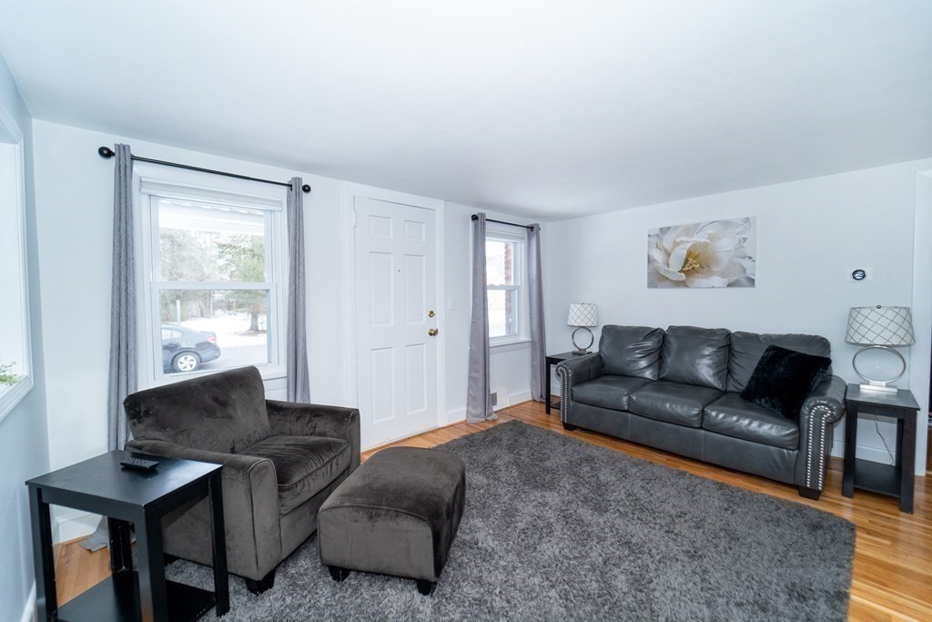 16 Johnson Street Raynham, MA 02767 - Photo 8 of 29 Gallery Image 8