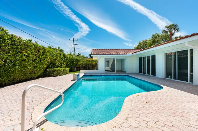 $1,430,000 | 2601 Northeast 37th Street, Fort Lauderdale, FL 33308