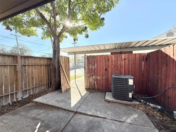 $90,000 | 7980 Grove Ridge Drive, Houston, TX 77061