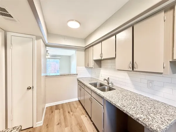 $90,000 | 7980 Grove Ridge Drive, Houston, TX 77061