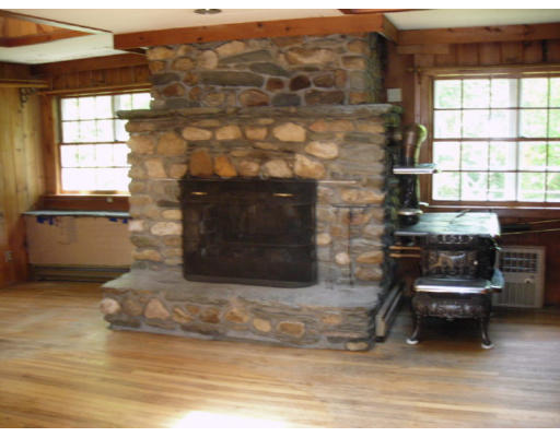 142 Dingle Road Worthington, MA 01098 - Photo 4 of 12 Gallery Image 4