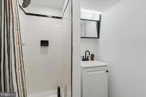 $259,900 | 521 Hoffman Street, Philadelphia, PA 19148
