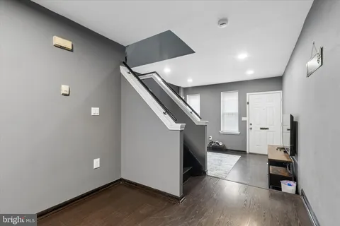 $259,900 | 521 Hoffman Street, Philadelphia, PA 19148