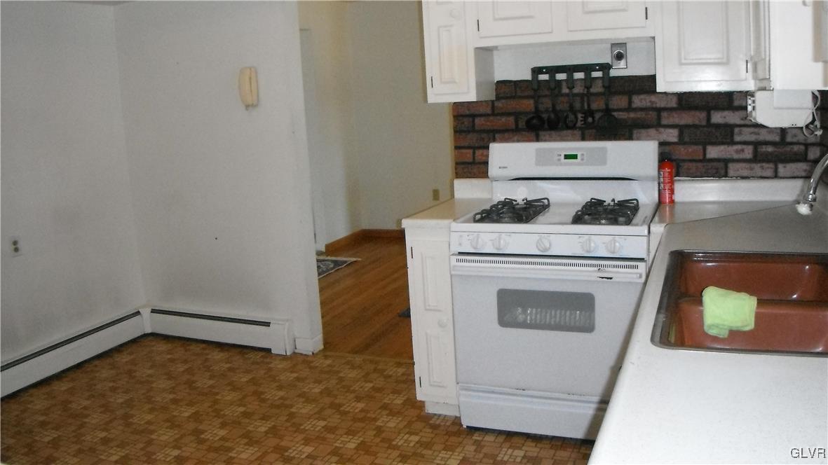 3324 Bridlepath Road Easton, PA 18045 - Photo 3 of 17 Gallery Image 3