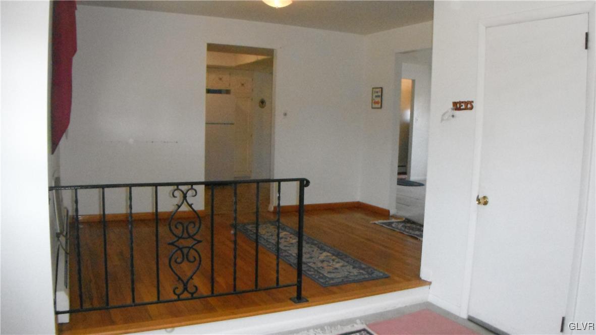 3324 Bridlepath Road Easton, PA 18045 - Photo 6 of 17 Gallery Image 6