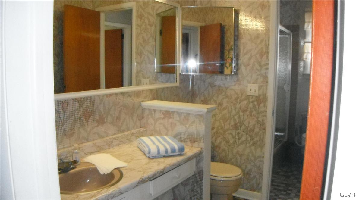 3324 Bridlepath Road Easton, PA 18045 - Photo 10 of 17 Gallery Image 10