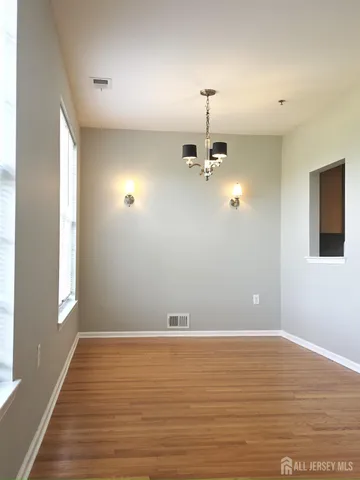 $410,000 | 142 Conover Terrace, Lebanon, NJ 08833