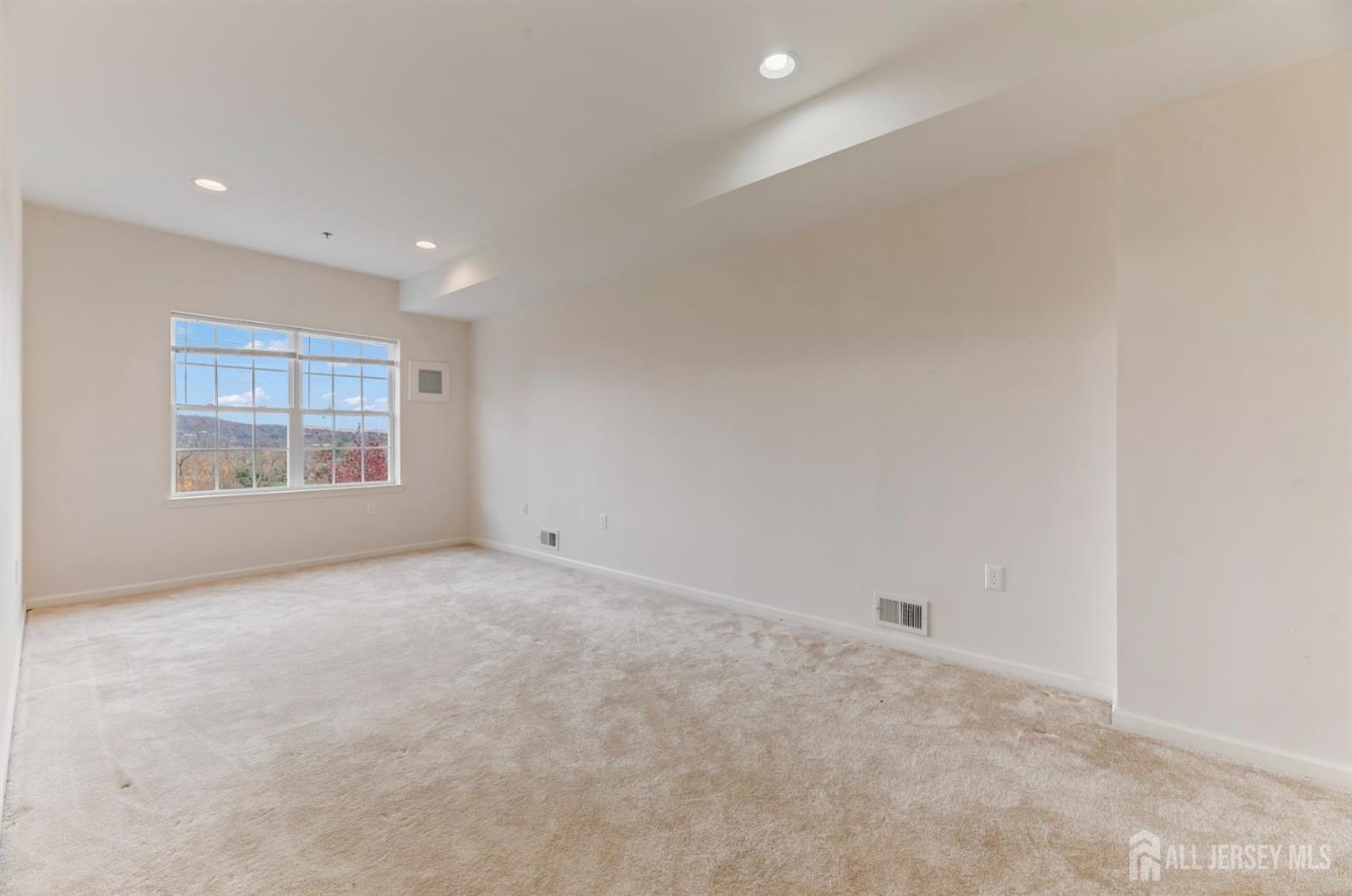 142 Conover Terrace Lebanon, NJ 08833 - Photo 21 of 33