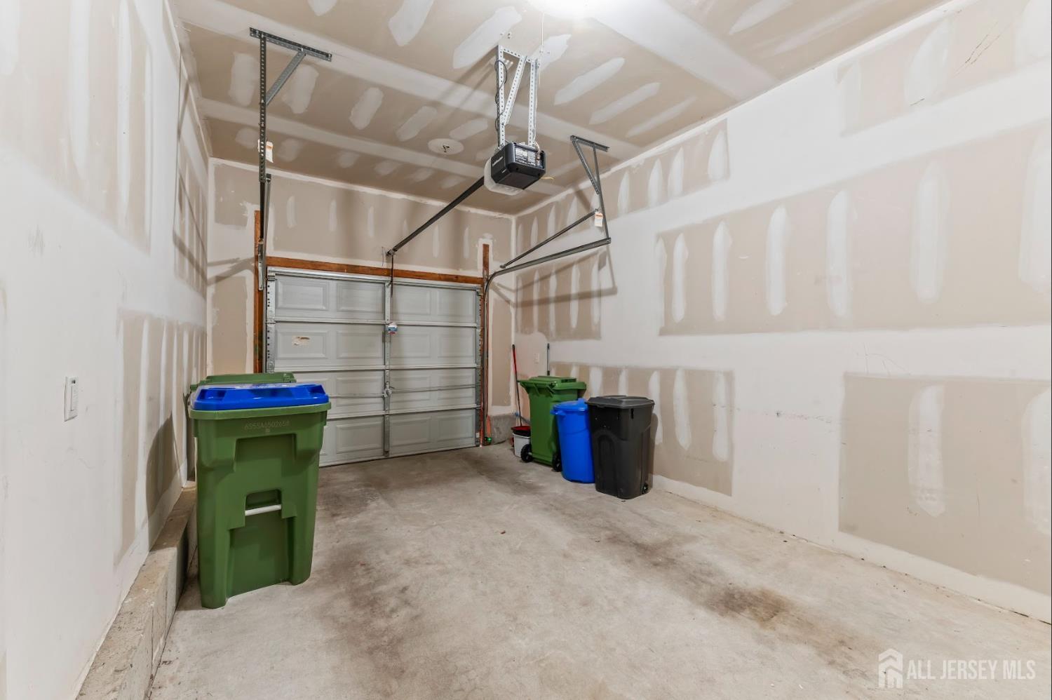 142 Conover Terrace Lebanon, NJ 08833 - Photo 23 of 33