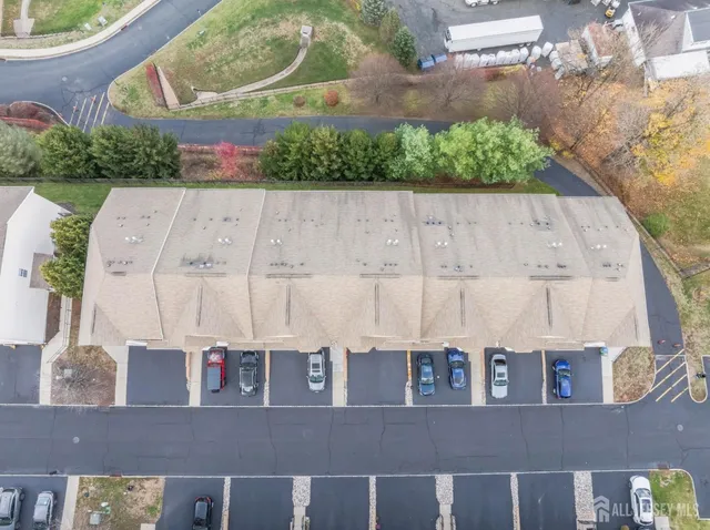 $399,999 | 142 Conover Terrace, Lebanon, NJ 08833