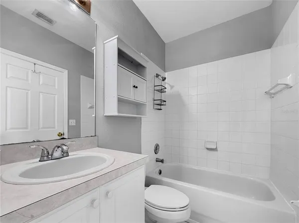 $2,000 | 1510 North 17th Street, Unit 4C, Tampa, FL 33605