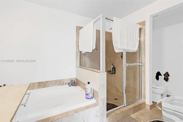 $4,650 | 3330 Northeast 190th Street, Unit 1212, Aventura, FL 33180