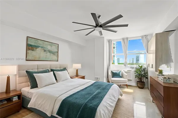 $4,650 | 3330 Northeast 190th Street, Unit 1212, Aventura, FL 33180