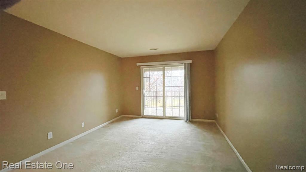 5364 Brookemonte Circle, Unit 1 Rochester, MI 48306 - Photo 9 of 26