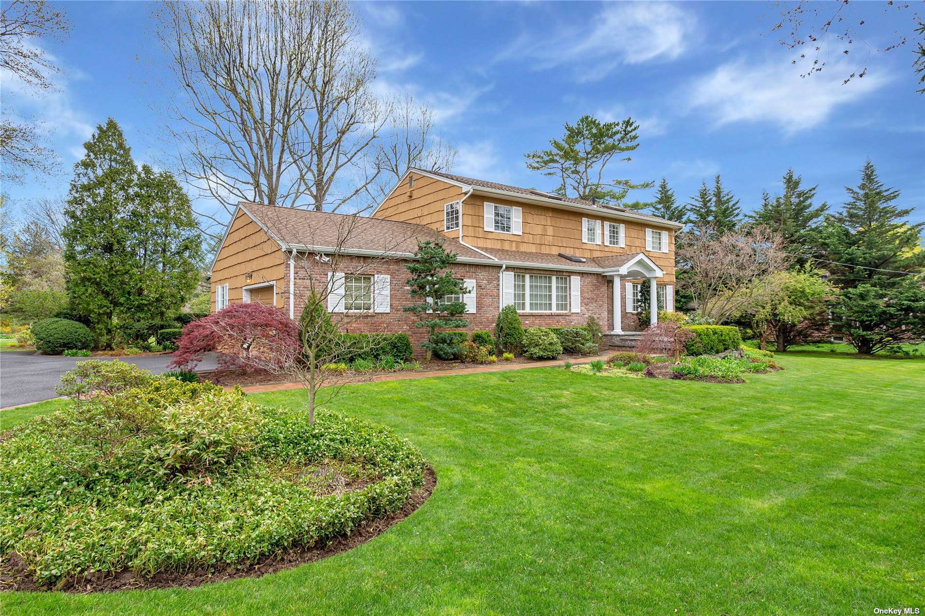 222 Plainview Road, Woodbury, NY 11797 Compass