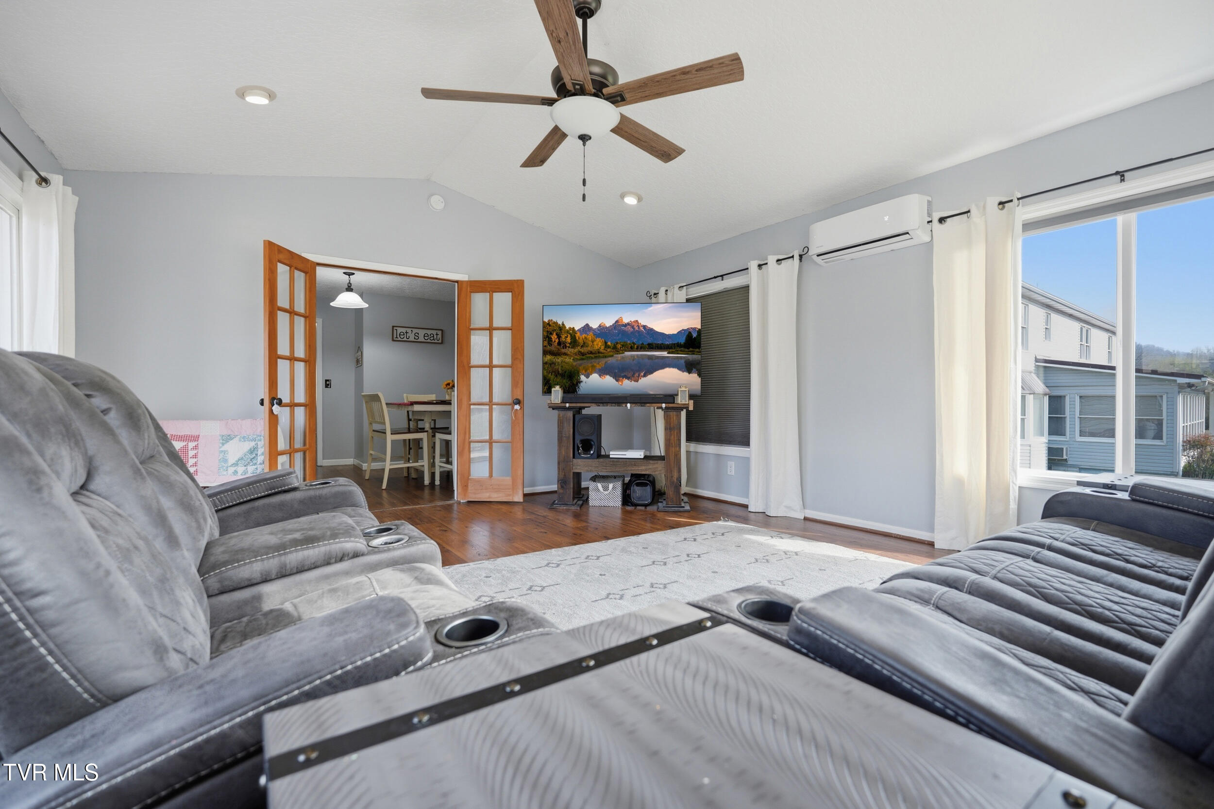 413 Fraley Avenue Duffield, VA 24244 - Photo 18 of 36 28_413 fraley ave-21