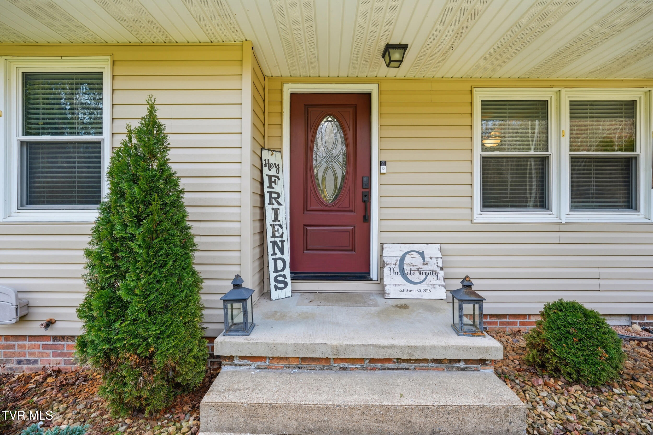 413 Fraley Avenue Duffield, VA 24244 - Photo 4 of 36 5_413 fraley ave-08