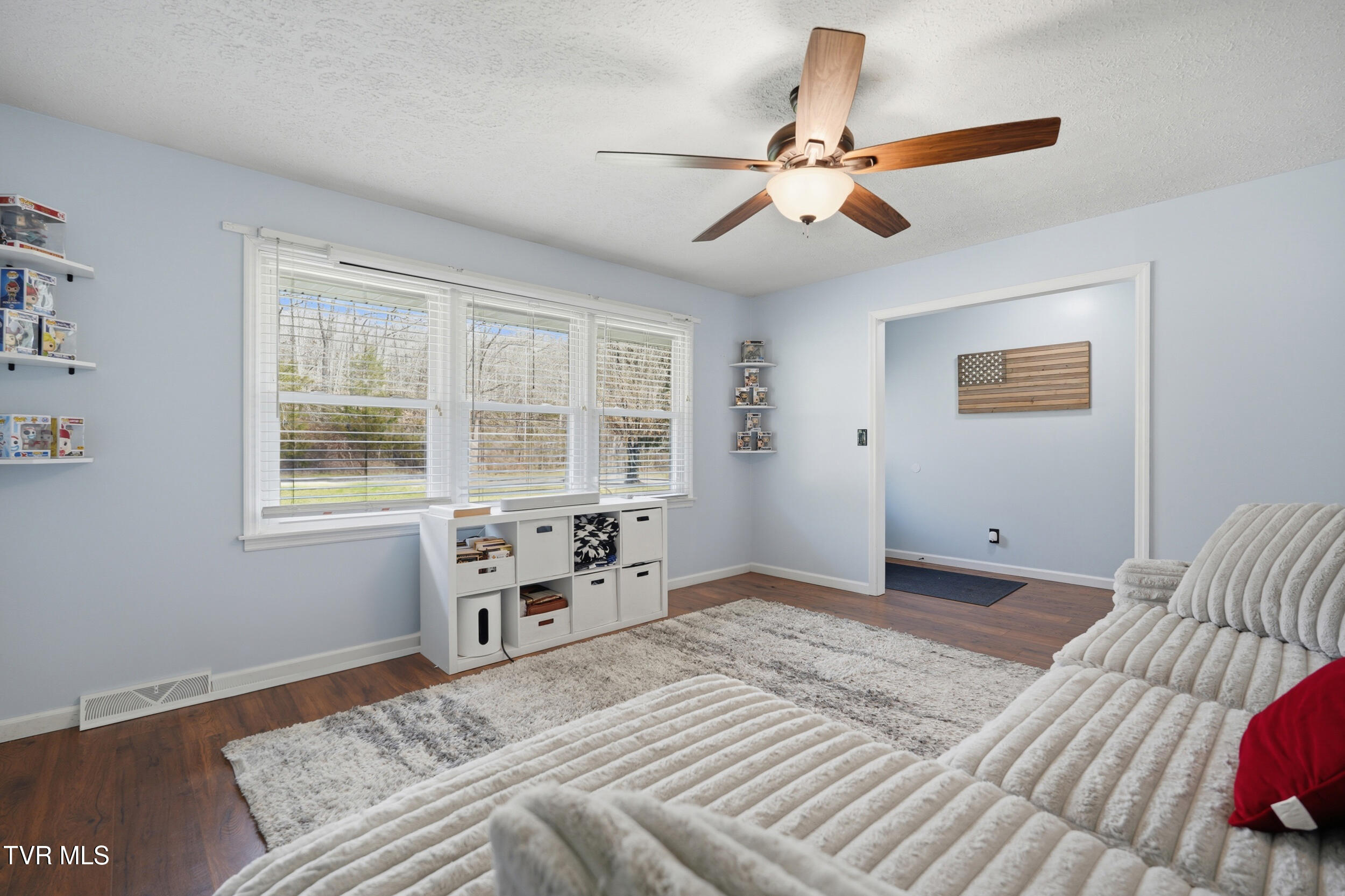 413 Fraley Avenue Duffield, VA 24244 - Photo 9 of 36 11_413 fraley ave-12