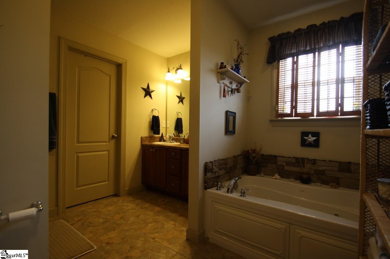 348 Granny Doris Boulevard Inman, SC 29349 - Photo 13 of 24