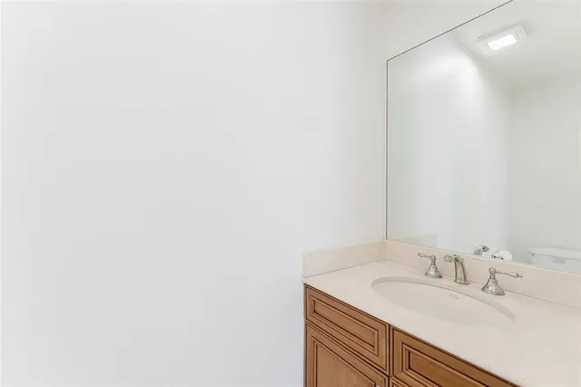 $3,700 | 10646 Lake Oak Way, Boca Raton, FL 33498