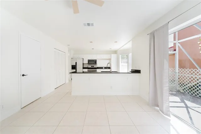 $3,700 | 10646 Lake Oak Way, Boca Raton, FL 33498