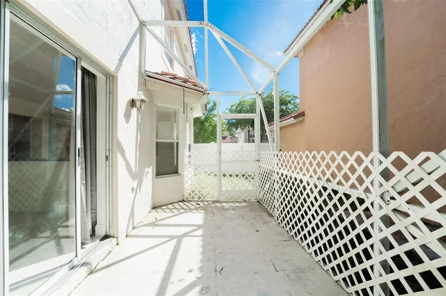 $3,700 | 10646 Lake Oak Way, Boca Raton, FL 33498