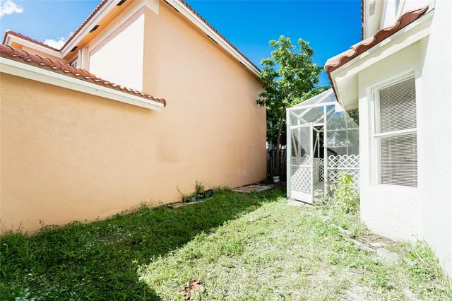 $3,700 | 10646 Lake Oak Way, Boca Raton, FL 33498