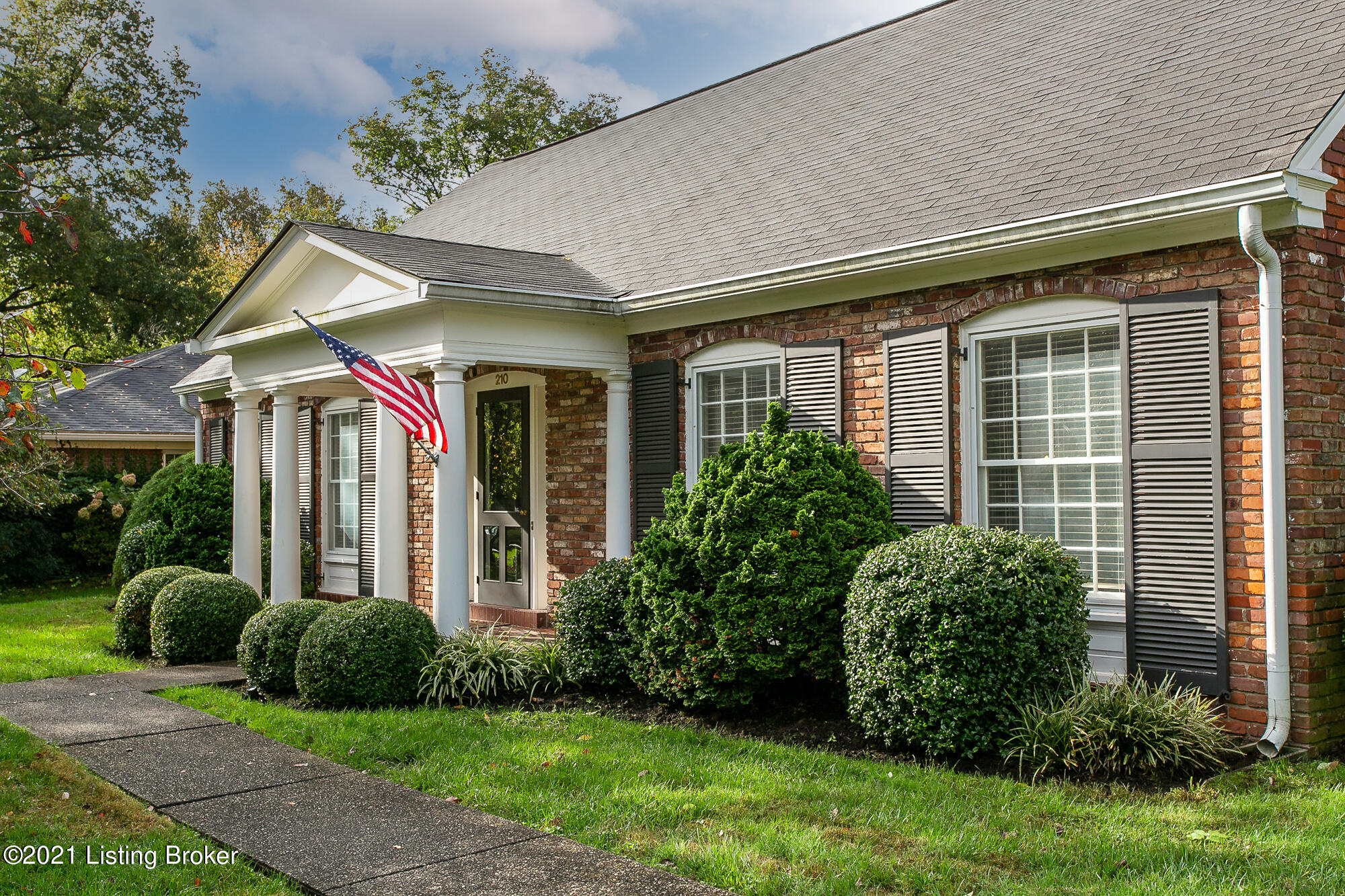 210 Sequoya Rd-6