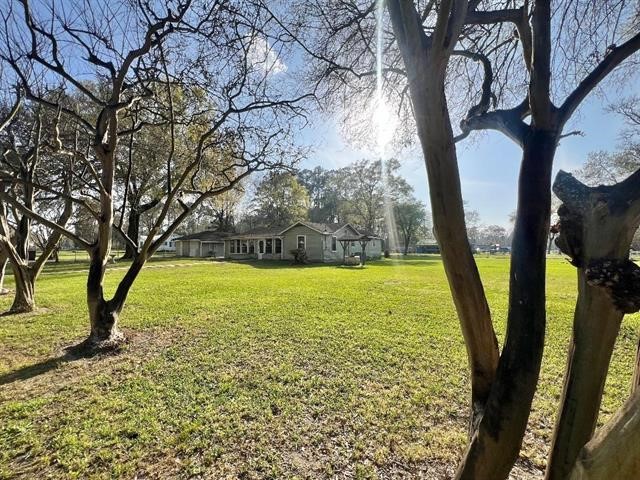 1295 Archie Street Vidor, TX 77662 - Photo 2 of 24