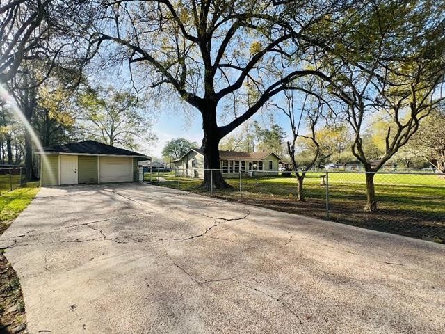 1295 Archie Street Vidor, TX 77662 - Photo 3 of 24