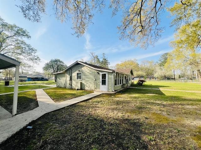 1295 Archie Street Vidor, TX 77662 - Photo 4 of 24