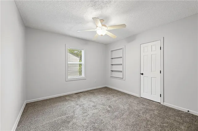 $215,000 | 912 Vest Drive, Warrensburg, MO 64093