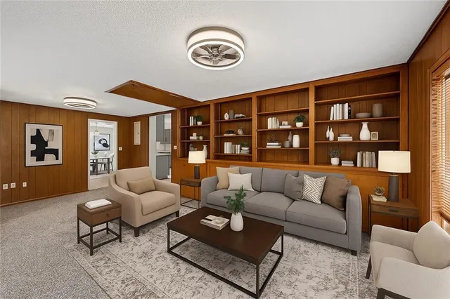 $215,000 | 912 Vest Drive, Warrensburg, MO 64093