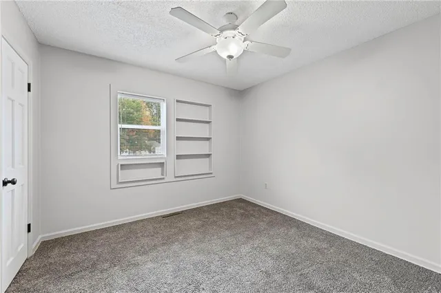 $215,000 | 912 Vest Drive, Warrensburg, MO 64093