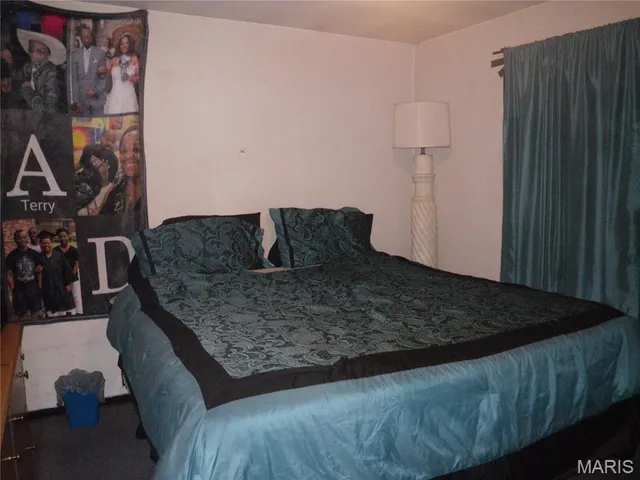 $176,800 | 11276-11278 Liana Lane, St. Ann, MO 63074