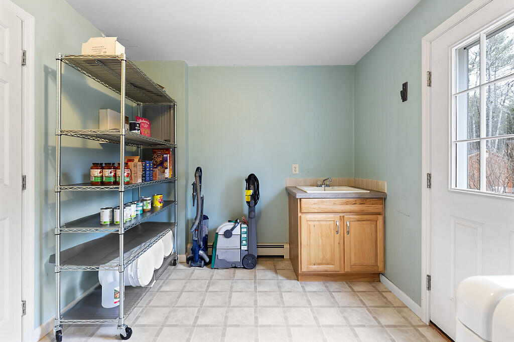 382 Bailey Road Alna, ME 04535 - Photo 23 of 45 laundry room