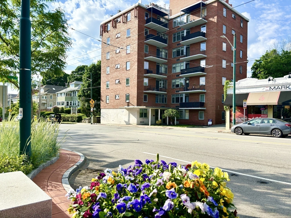 125 Trapelo Road, Unit U:36 Belmont, MA 02478 - Photo 10 of 16