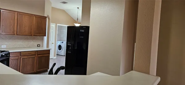 $1,900 | 107 Helen Cove, Hutto, TX 78634