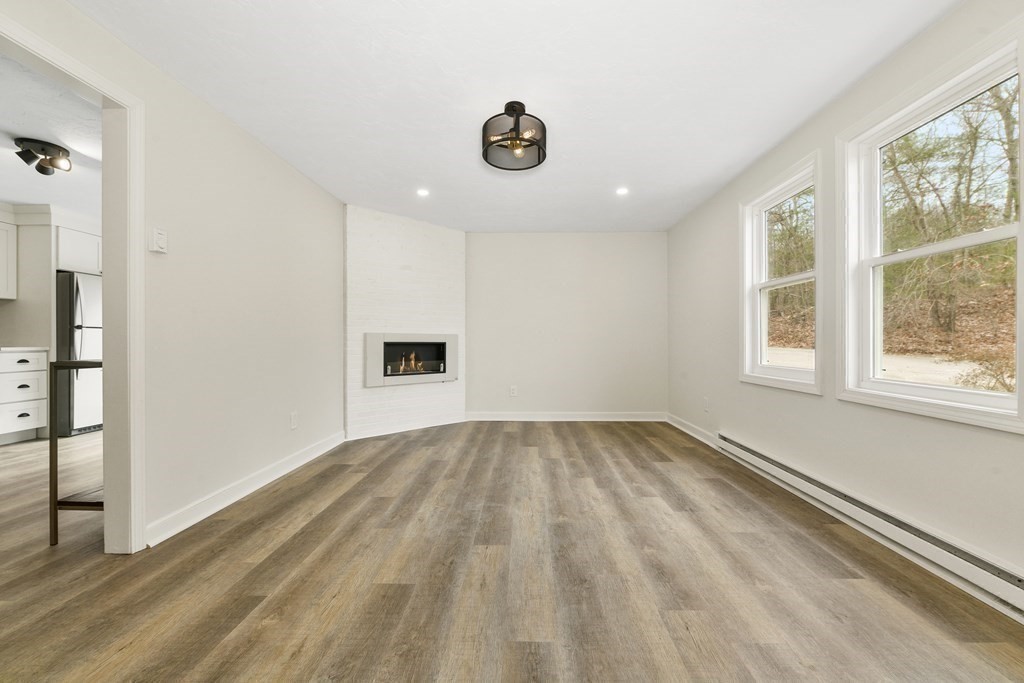 130 Cowell Road, Unit 130 Wrentham, MA 02093 - Photo 14 of 29 Gallery Image 14