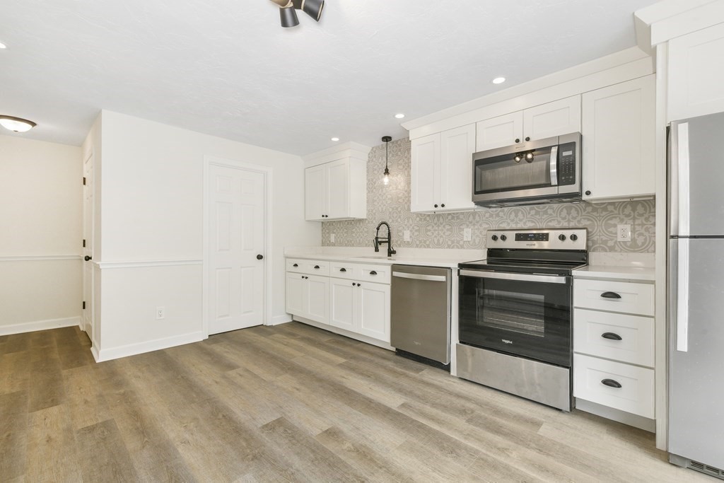 130 Cowell Road, Unit 130 Wrentham, MA 02093 - Photo 9 of 29 Gallery Image 9